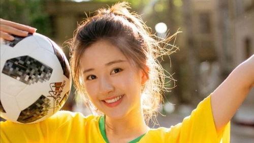 赵露思个人资料 明星黑料网,从清新小花到争议焦点，揭秘明星背后的黑料真相